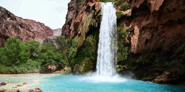 d5895f50-bb3a-4f3e-9a5d-5b1f08234305-USP_News__Havasupai_Falls-8.png